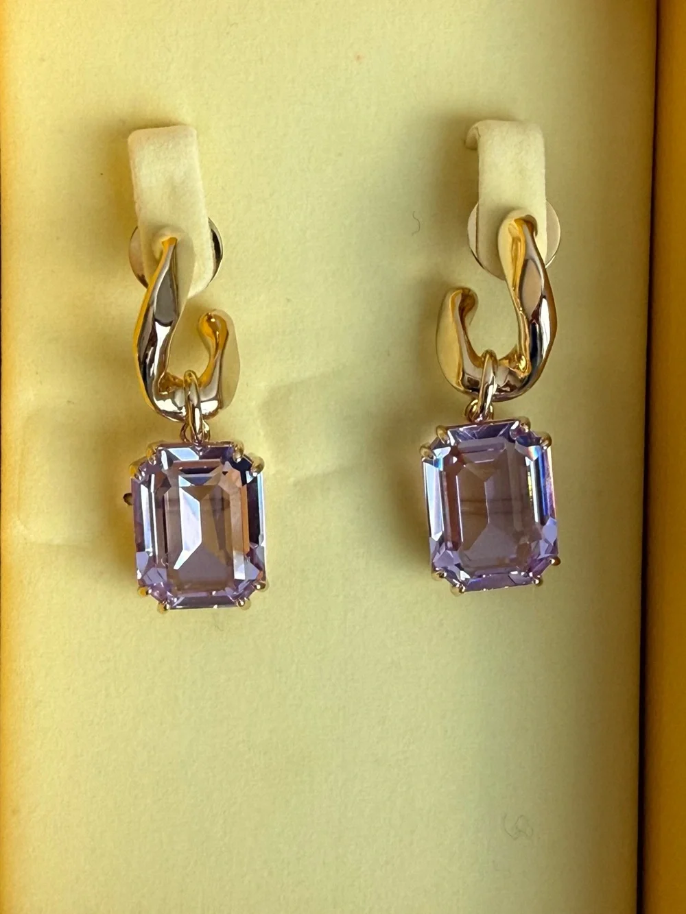 Swarovski - Millenia drop earrings Octagon cut, Purple, 18K gold plated